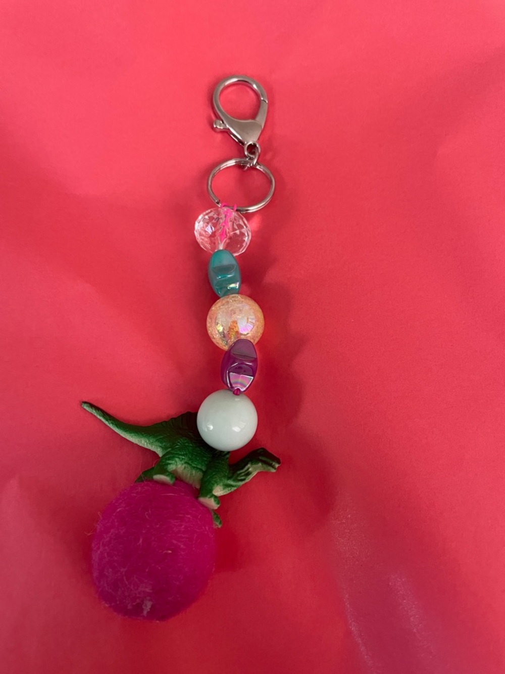 Kid’s entrepreneur shop Colorful Dinosaur Bead Keychain